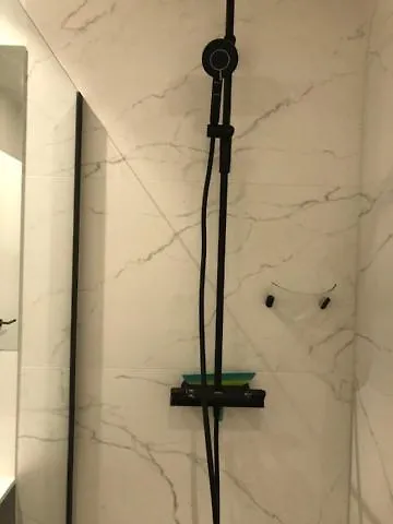 Bloc79/two Lägenhet *